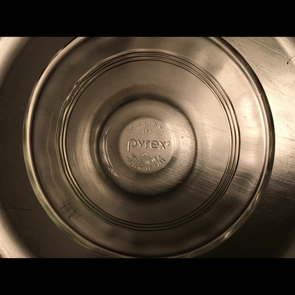Pyrex 2 Pc Food Prep/Bake Oven Safe Bowls - Picture 2 of 5